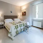 Elegant Fully Equipped In Center Of Perugia,parking Apartment