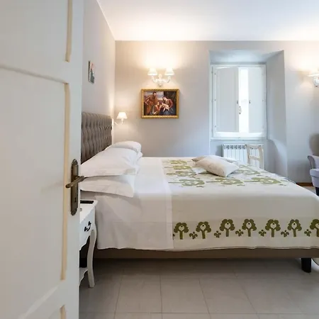 Elegant Fully Equipped In Center Of Perugia,parking