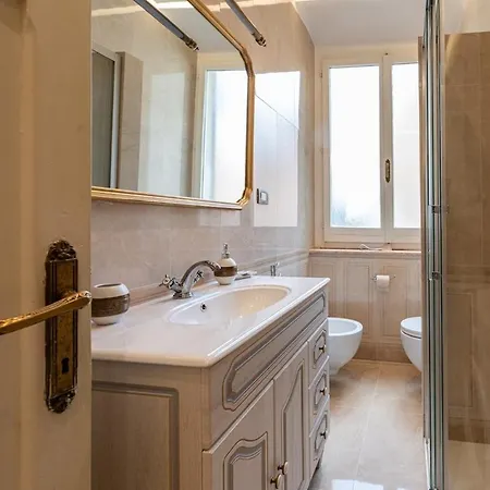 Elegant Fully Equipped In Center Of Perugia,parking Apartment *