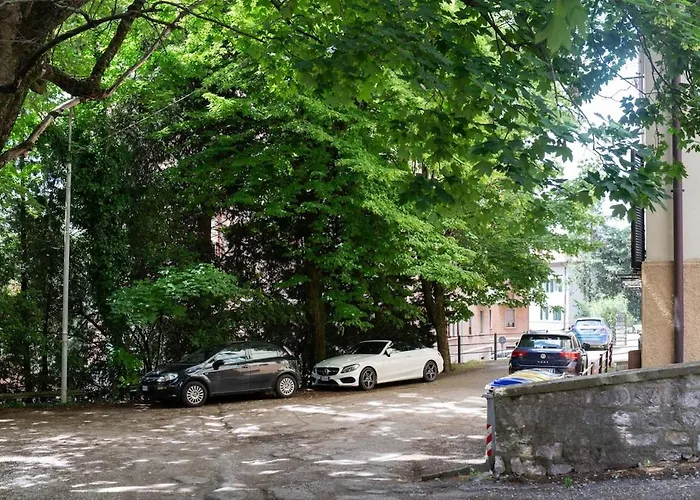 Апартаменты Elegant Fully Equipped In Center Of Perugia,parking