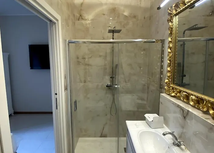 Elegant Fully Equipped In Center Of Perugia,parking Апартаменты