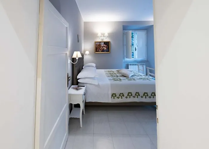 Elegant Fully Equipped In Center Of Perugia,parking *