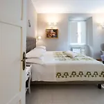 Elegant Fully Equipped In Center Of Perugia,parking