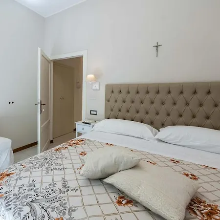 Elegant Fully Equipped In Center Of Perugia,parking Апартаменты *