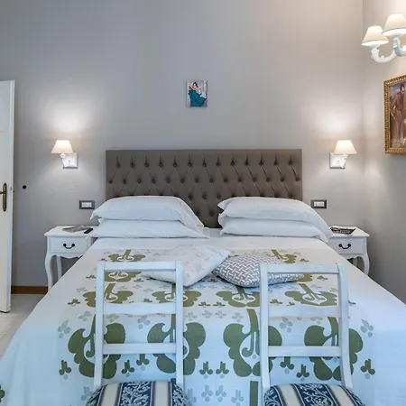 Elegant Fully Equipped In Center Of Perugia,parking Περούτζια