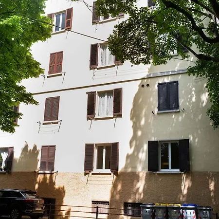 Апартаменты Elegant Fully Equipped In Center Of Perugia,parking Перуджа