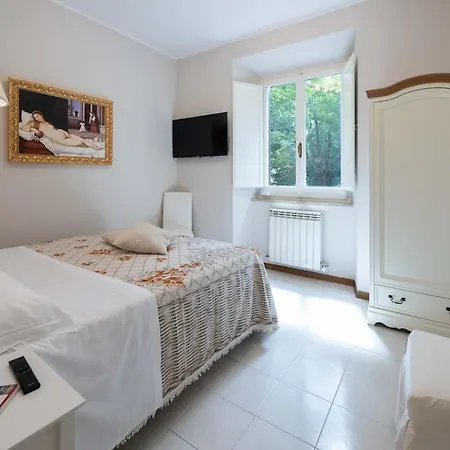 Elegant Fully Equipped In Center Of Perugia,parking *