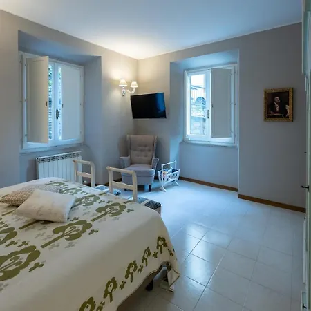 Elegant Fully Equipped In Center Of Perugia,parking * Перуджа