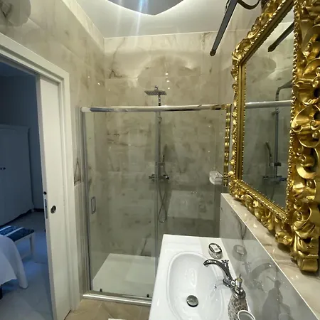 Elegant Fully Equipped In Center Of Perugia,parking Lejlighed
