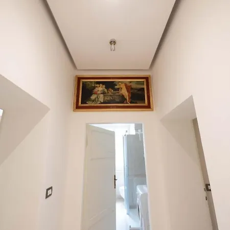 Elegant Fully Equipped In Center Of Perugia,parking *