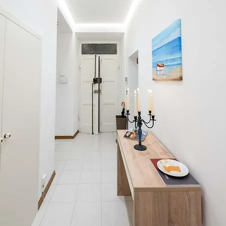 Elegant Fully Equipped In Center Of Perugia,parking Appartement Pérouse