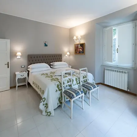 Апартаменты Elegant Fully Equipped In Center Of Perugia,parking Перуджа